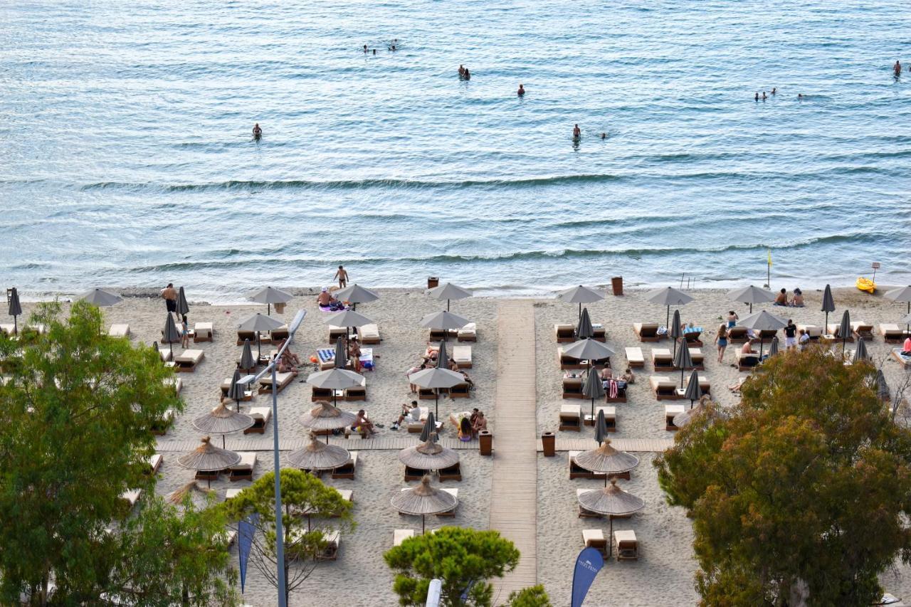 Yacht Hotel Vlorë Buitenkant foto